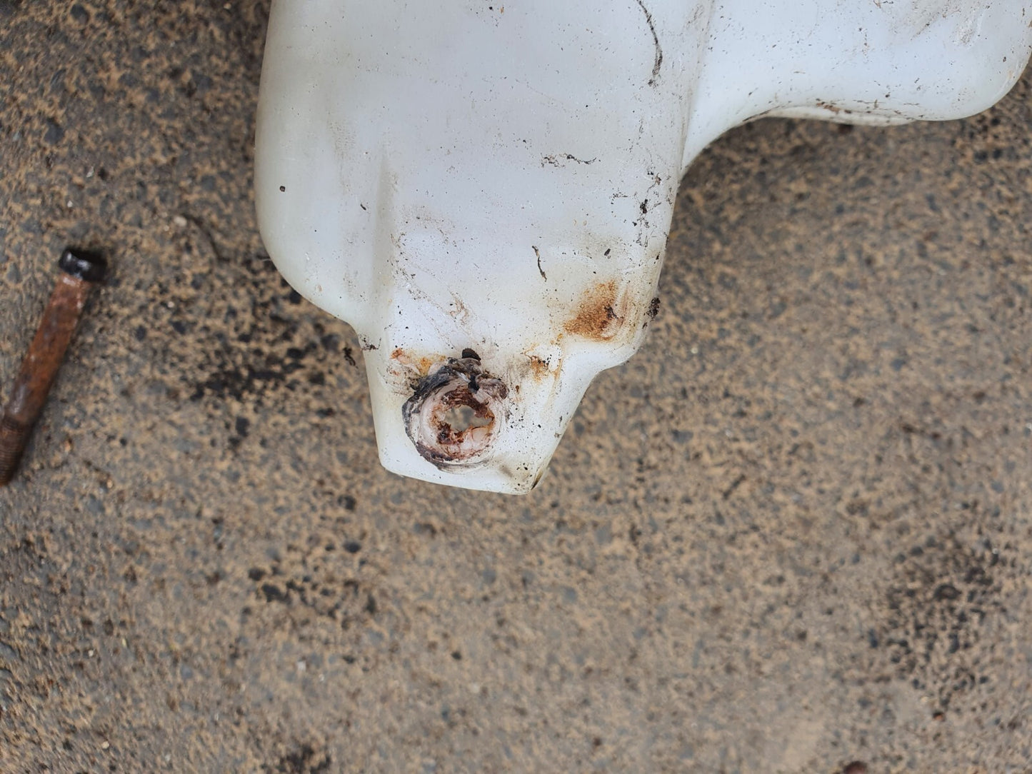 3c85c8ccd57f9a5569ec85f57e638822