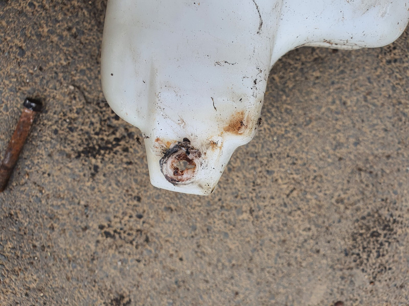 3c85c8ccd57f9a5569ec85f57e638822