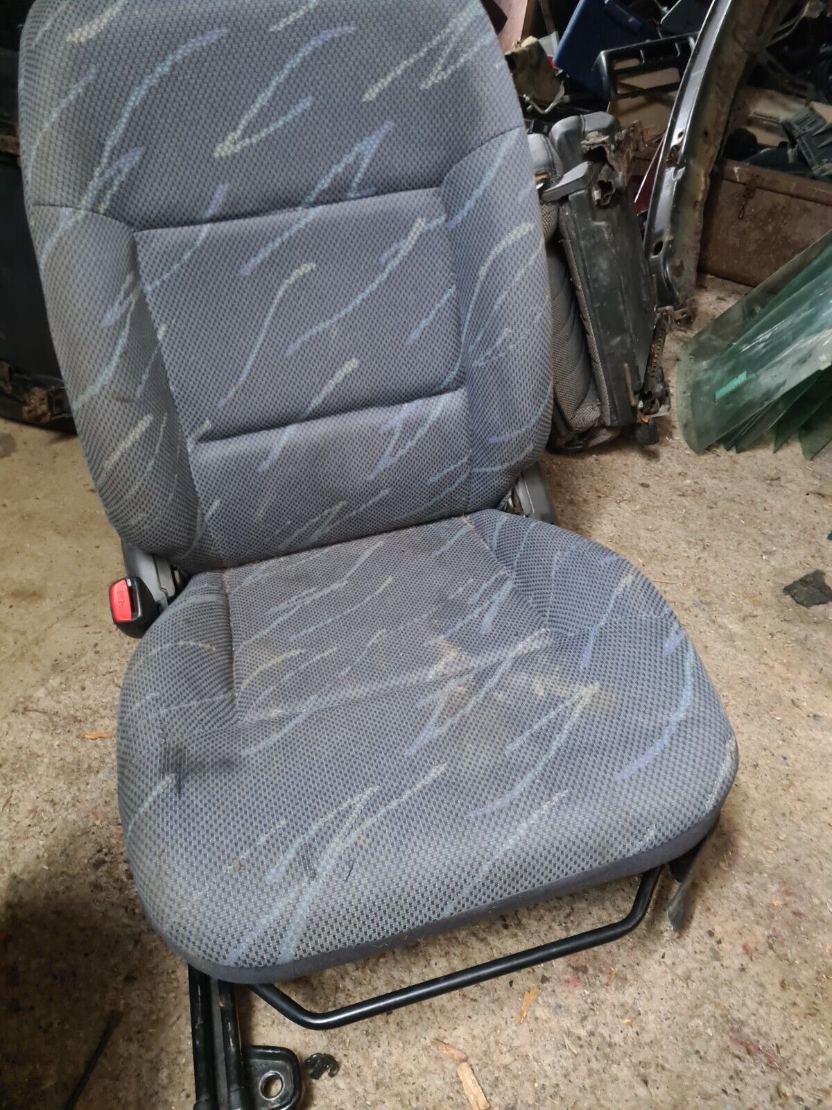 b49b8b8c7f7da768288a2b7ee24d9529