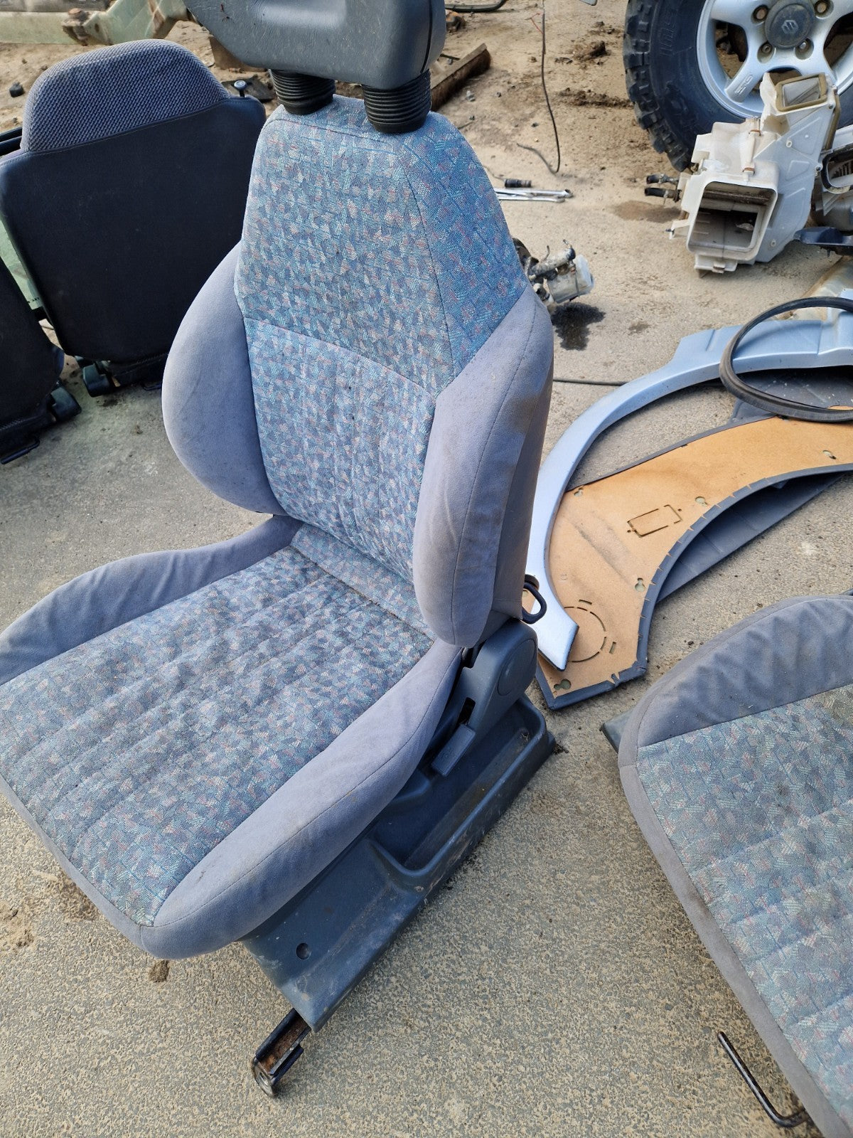 5e038cb4ff60e0b75ee3d2425488b704