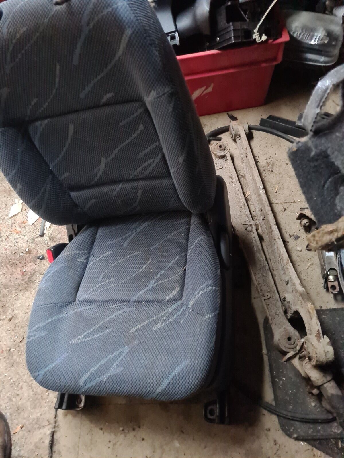 be9dda7e1f06e875459a80833774f4e7