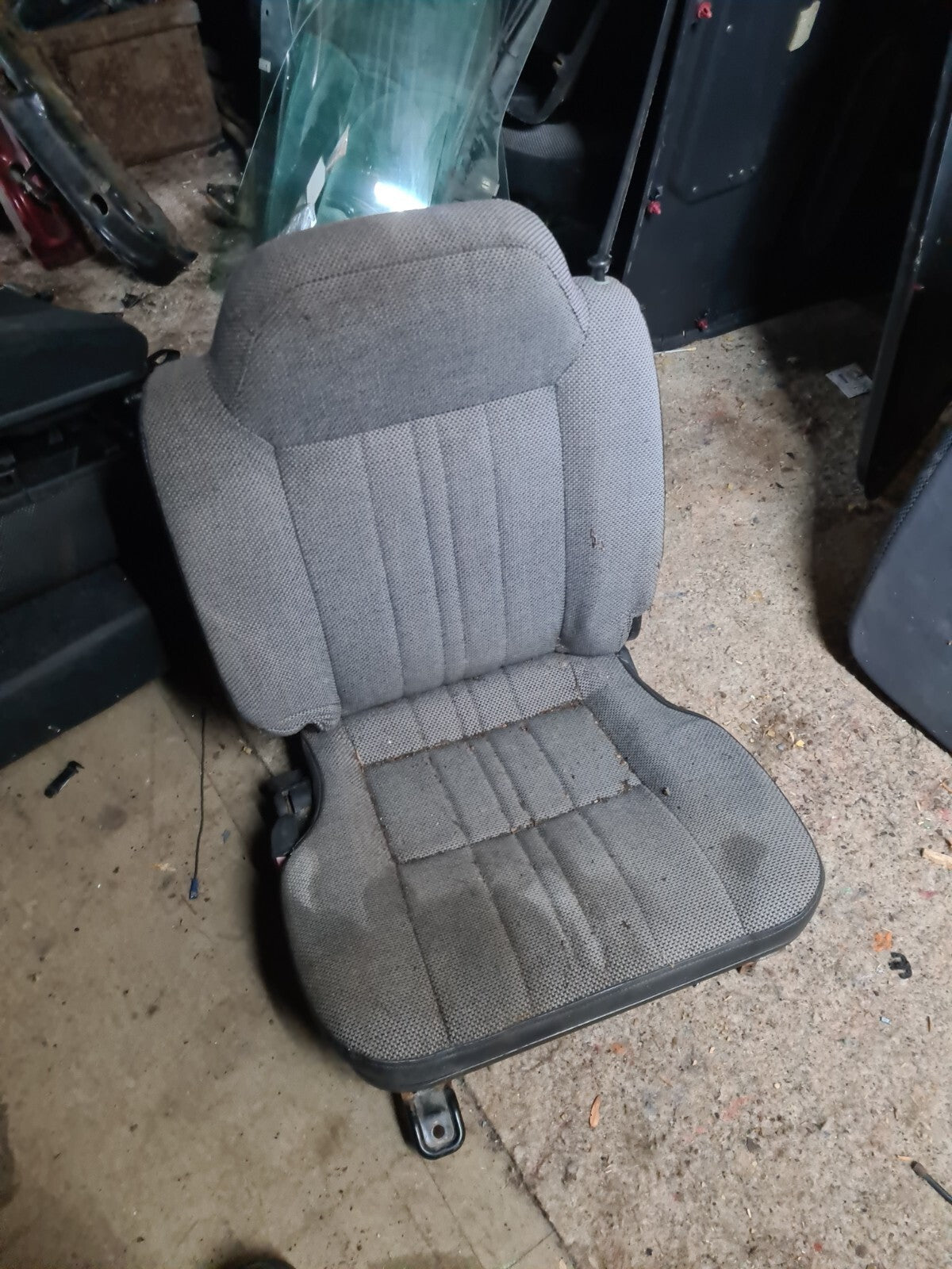 39ba32efdddd54975f8412dcfeb47d3f