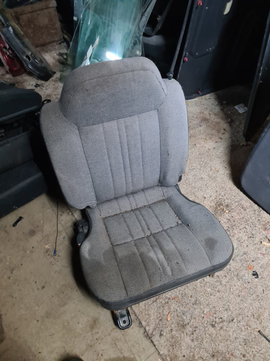 39ba32efdddd54975f8412dcfeb47d3f