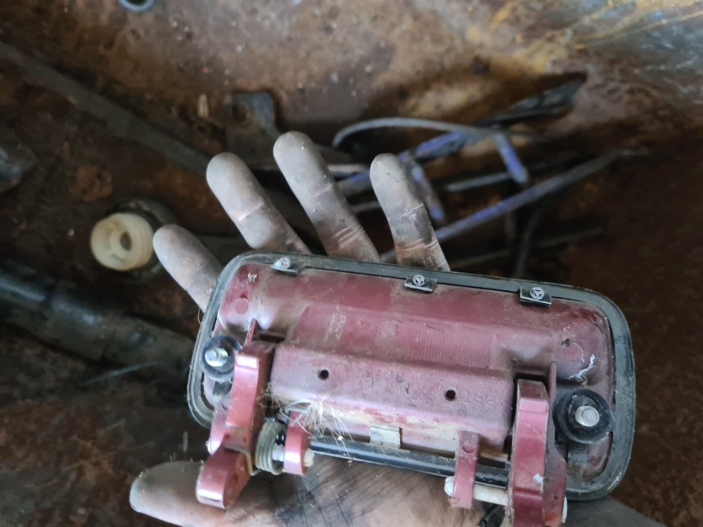 42de69c670e8dad5c18b99299254f193