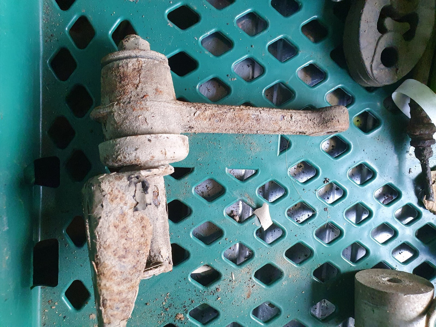 323fdb82b8ef29c52152e3f8d351e66d