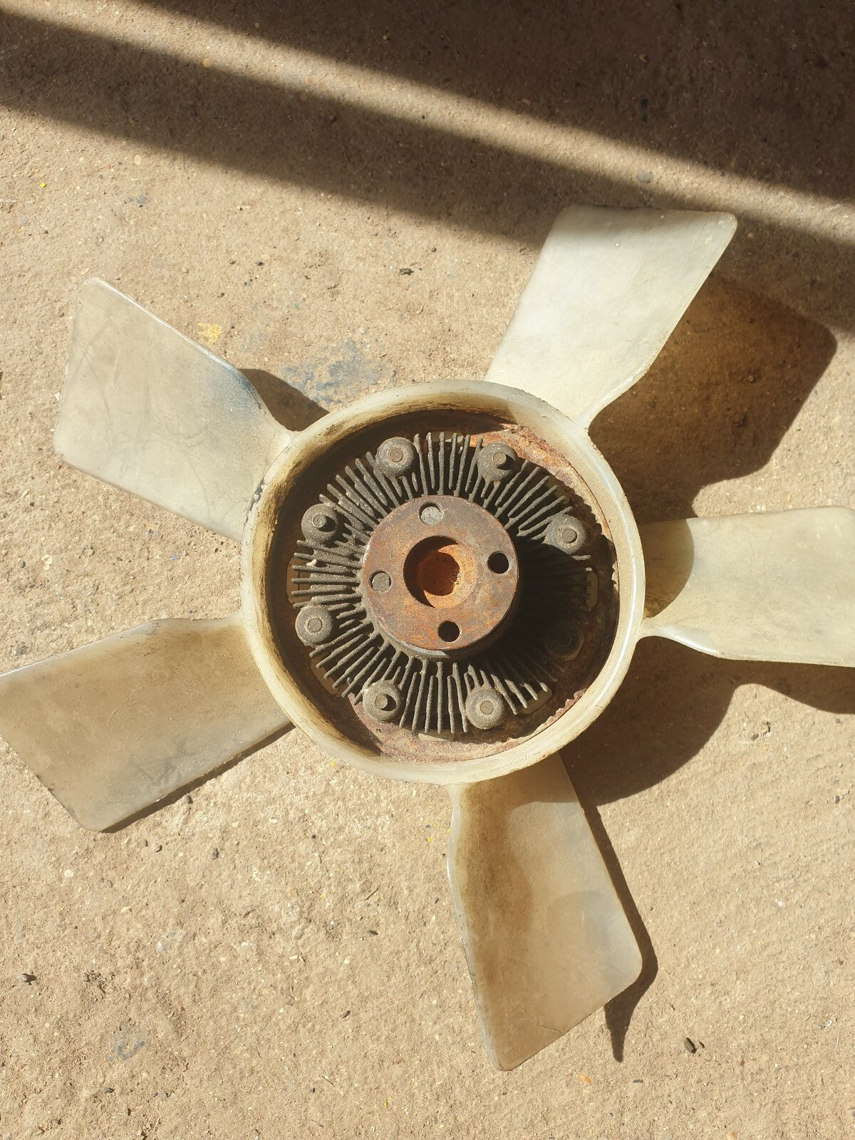 c14e3621e727577bd50cc63acd2a3f76